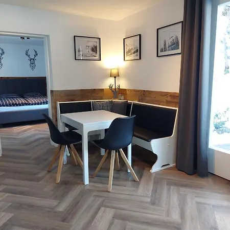 Waldvilla Apartment *